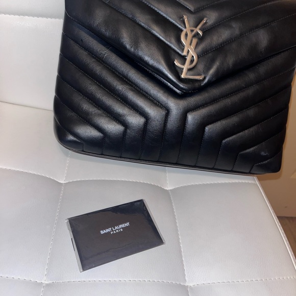 LOULOU MEDIUM IN QUILTED LEATHER - Picture 2 of 8